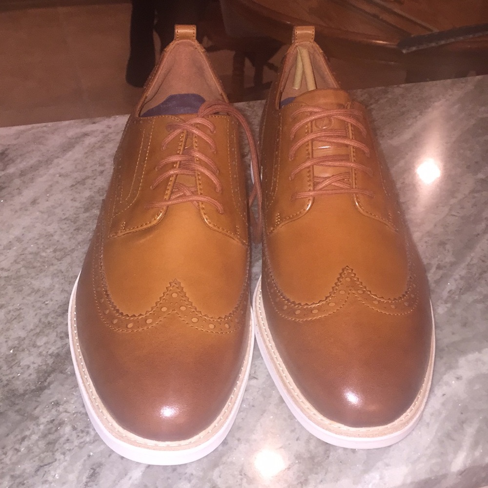 Brand new never worn Cole Haan Grande Evolution